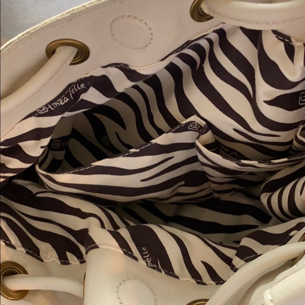 Linea Pelle Handbag - Picture 5 of 7